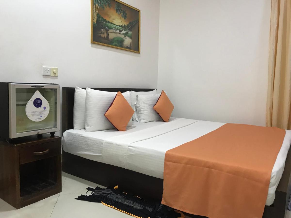 Paris Garden Resort Trikunamalaja Zewnętrze zdjęcie