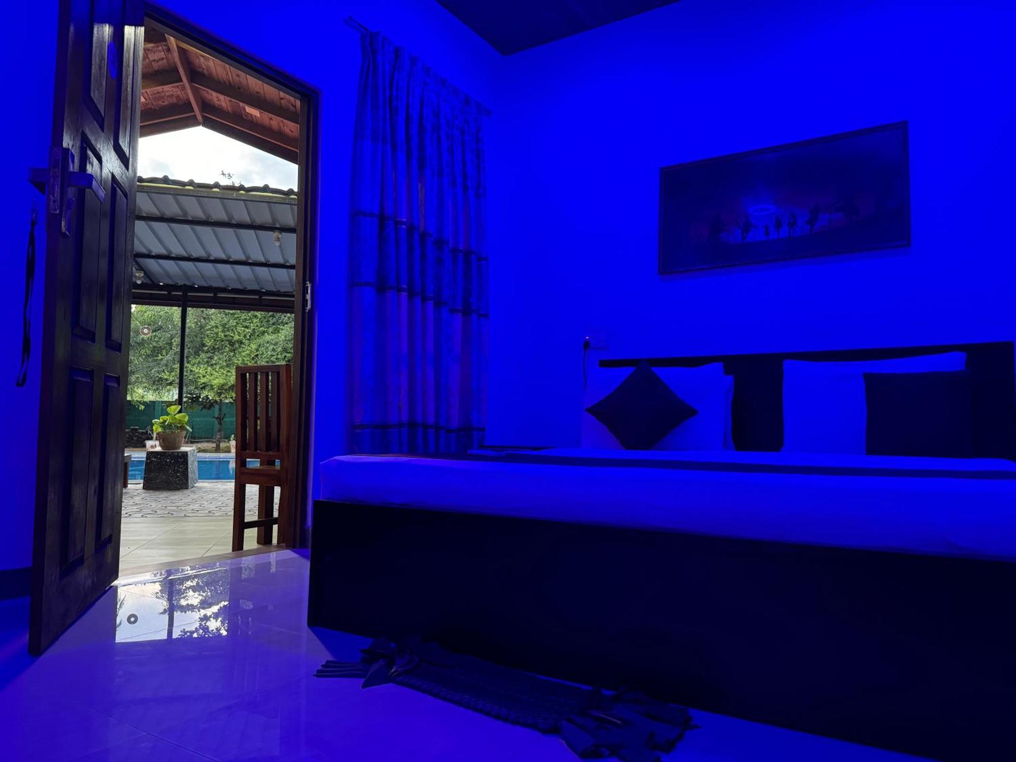 Paris Garden Resort Trikunamalaja Zewnętrze zdjęcie