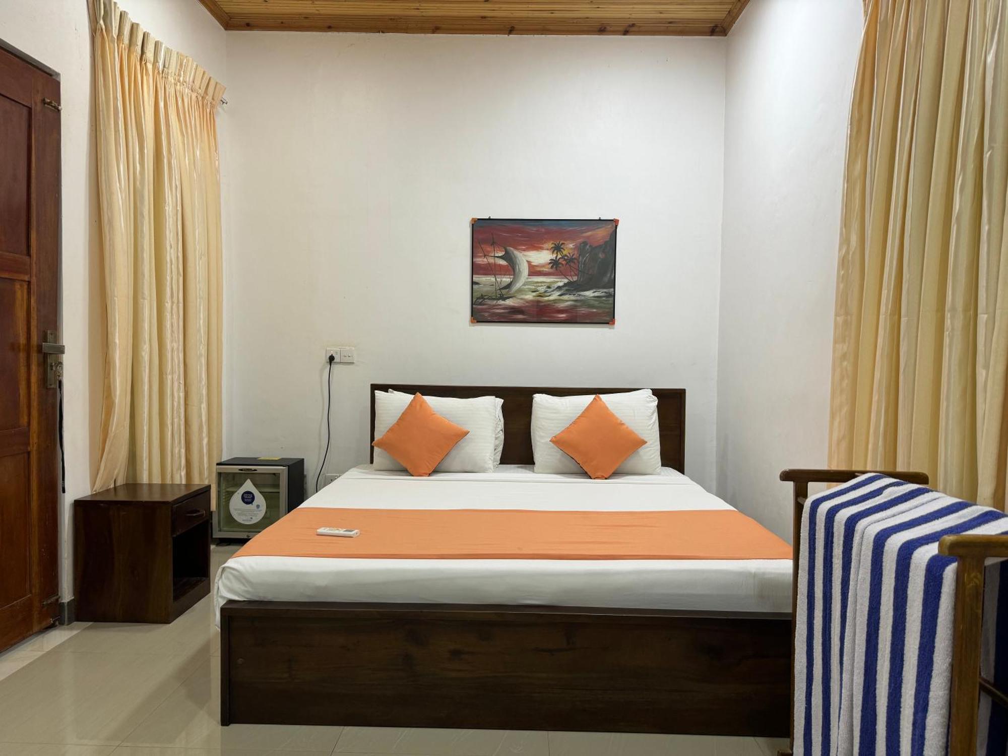 Paris Garden Resort Trikunamalaja Zewnętrze zdjęcie