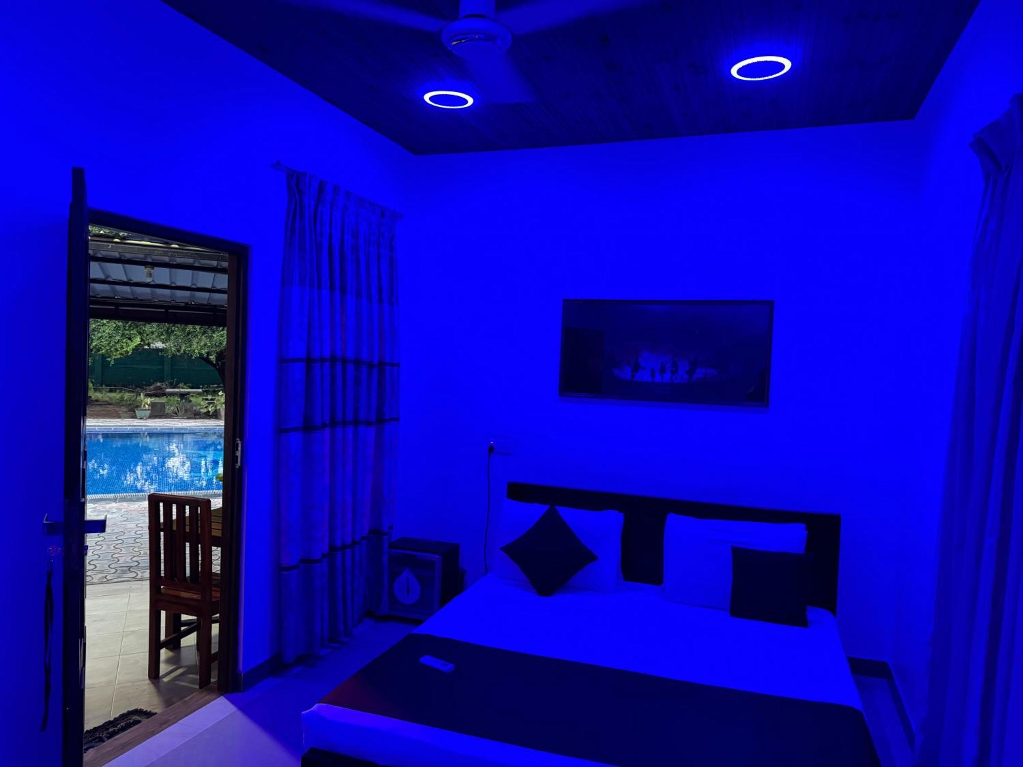 Paris Garden Resort Trikunamalaja Zewnętrze zdjęcie