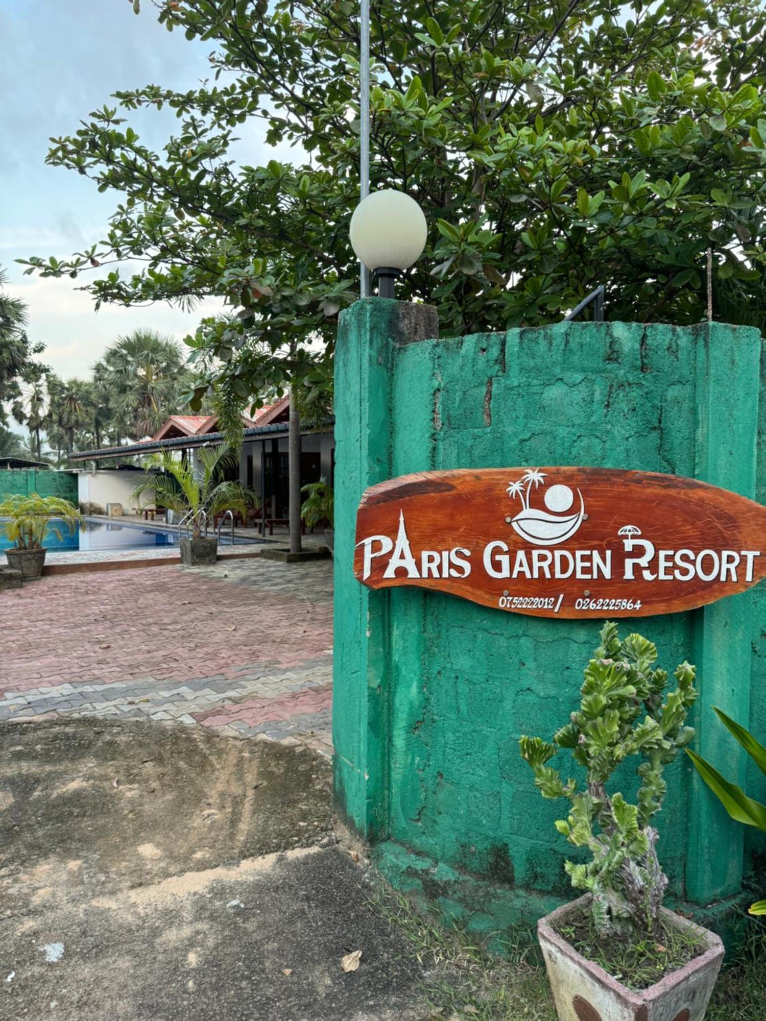 Paris Garden Resort Trikunamalaja Zewnętrze zdjęcie